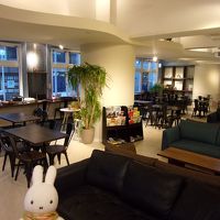 朝食もラウンジで。