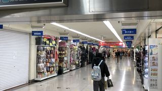 スクランブル交差点を避けて