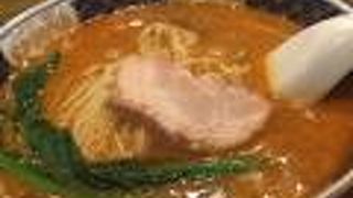イイノビルの坦々麺