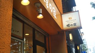 蜂の家のジャンボシュークリーム