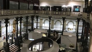 聖杯・十字架・タラブローチ