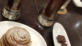 お買い物の合間に最高