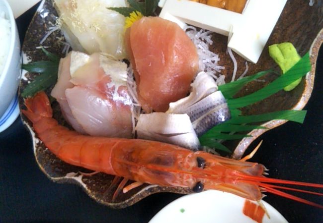 新鮮な海鮮料理
