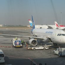 スワンナプーム国際空港に駐機中