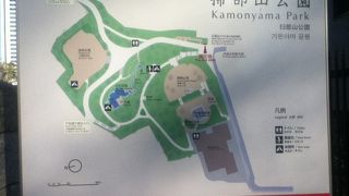 桜木町駅北西の広い公園