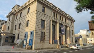 昭和１３年建築の旧日本銀行松江支店を利用したレトロな建物