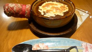 クオリティの高いカレー、お洒落な店内