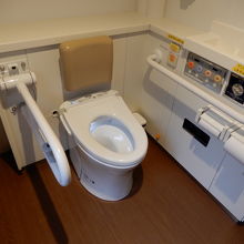 車椅子対応トイレあり