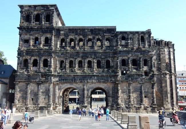 ポルタ・ニグラ (PORTA NIGRA) ポルタ ニグラ（黒い門） クチコミ・アクセス・営業時間