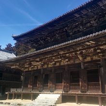 映画でも話題になった大講堂