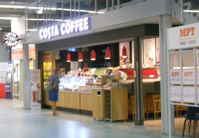 コスタコーヒー (ワルシャワ空港店)