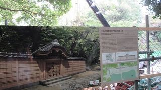 私が訪れた時には、復元工事の真っ最中。