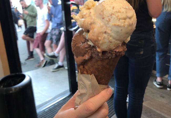 ビッグサイズのアイスクリーム