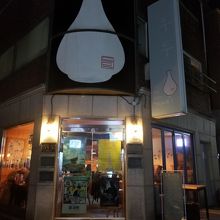 マッコリが目印のお店です