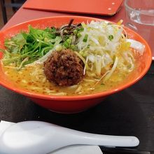 こちらは大盛タンタンメン。