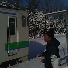 下車時に無効印を押してくれるおじさんが…