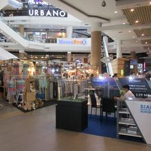 ゲートウェイ エカマイ