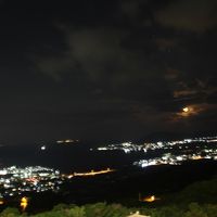 ベランダからの夜景もなかなかです。