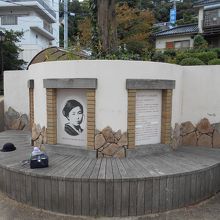 金子みすゞ顕彰碑