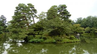 庭園に池は必須です