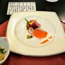 「若菜会席」の先付とお造り