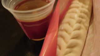 ホットワインとギョウザドッグ