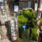 門前町に14か所ある神聖な湧き水の飲める水飲み場