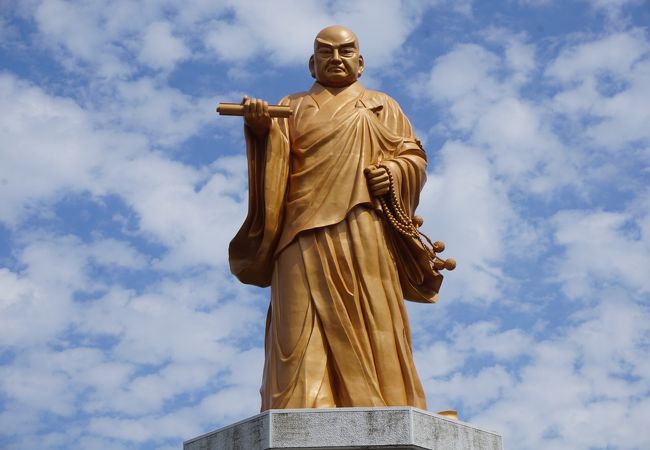 日蓮聖人佐渡銅像 クチコミ・アクセス・周辺情報｜佐渡島 - フォートラベル