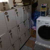 入口　下足箱、ランドリー