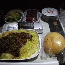 夕食の機内食