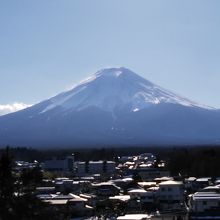 天気が良くて、美しい富士山の姿を拝むことができました！