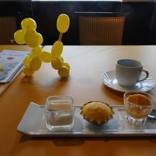 一番安価なティークルーズ。飲み物はフリーでお得。