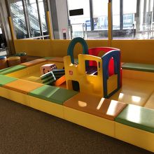 ちょっとお粗末なキッズエリア