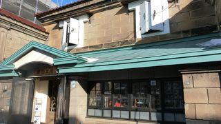 明治から大正にかけて海陸物産、海運業を営んでいた金子元三郎商店です。