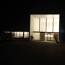 仏生山温泉　外観