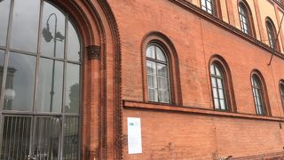 名門大学、建物も素敵です