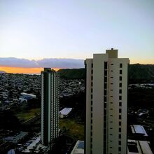 Waikiki Banyan Condo