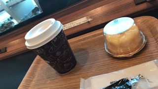 飛行機を見ながら寛げるカフェ