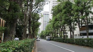 大名屋敷が建ち並んでいたのが偲ばれます。