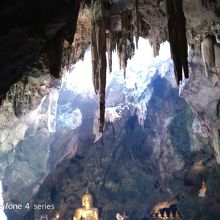 カオ ルアン洞穴