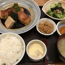金目鯛の煮つけ定食