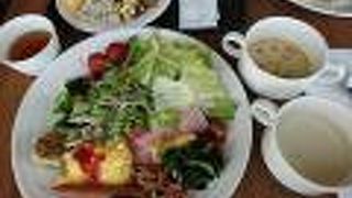 景色も良く、食事も美味しい