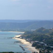 高台の展望台から見た全景。