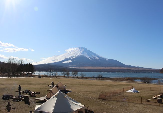 雪まつりというには。。。