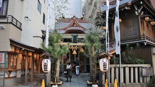 日本橋七福神の福禄寿を祀っています