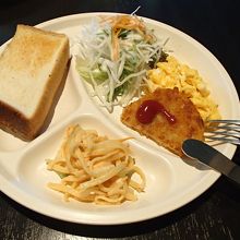 朝食はイマイチ...