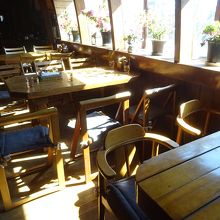 テーブル席です。