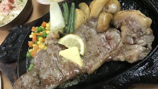 那覇で安っ美味っのステーキ、久茂地のいちぎん食堂だね