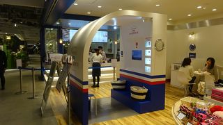 横浜の新スポット、食のテーマパーク