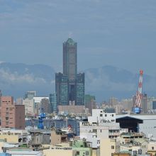 頂上から見た高雄市内